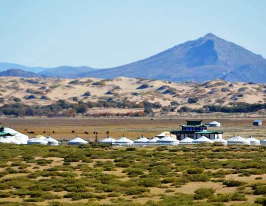 Bayan Gobi jurtencamp mit Elsen Tasarkhai Sanddünen
