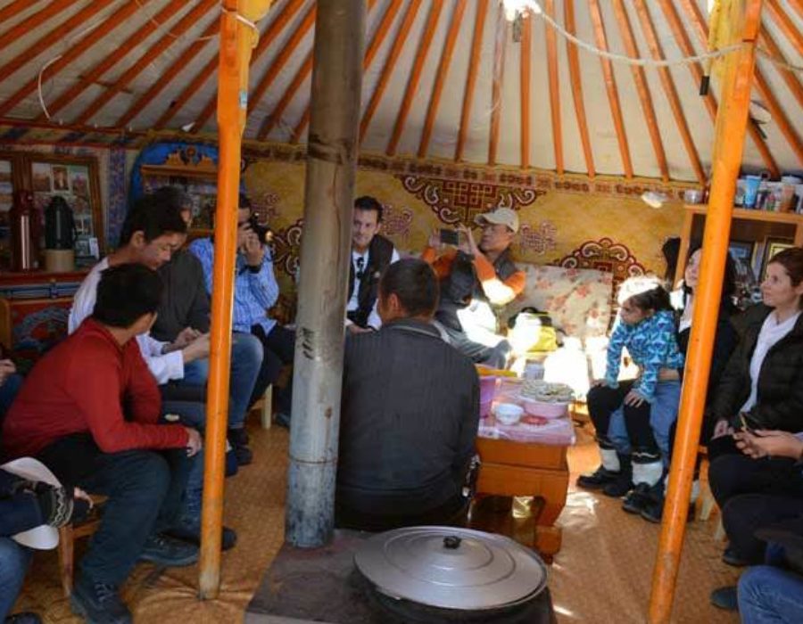 Besuch bei den Nomaden in Mongolei