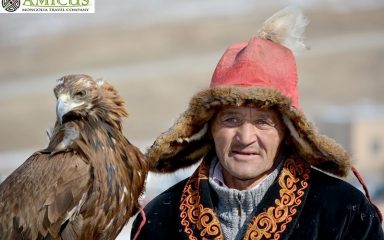 Frühlingsfest des Adlers in der Mongolei