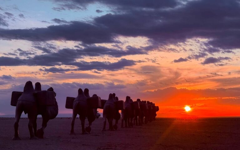 Die schönsten Sonnenuntergänge in der Mongolei